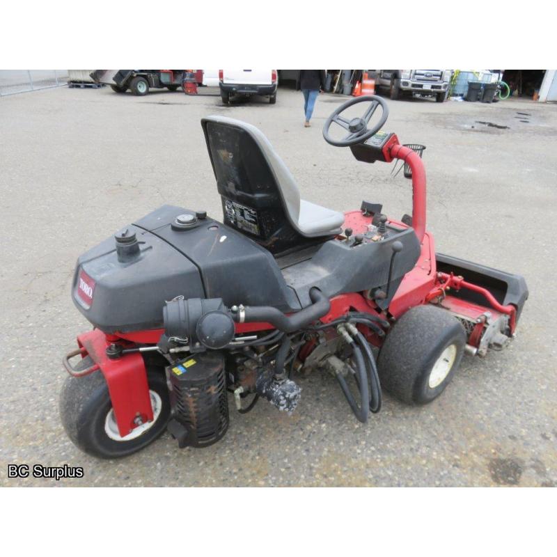 T-1018: 2006 Toro 3250D Diesel 3-Gang Reel Mower – 4896 Hours