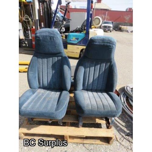 T-458: Vintage-Style Bucket Seats & Console – 3 Items