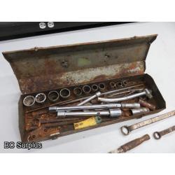 T-560: Toolbox & Contents – Sockets & Wrenches – 1 Lot